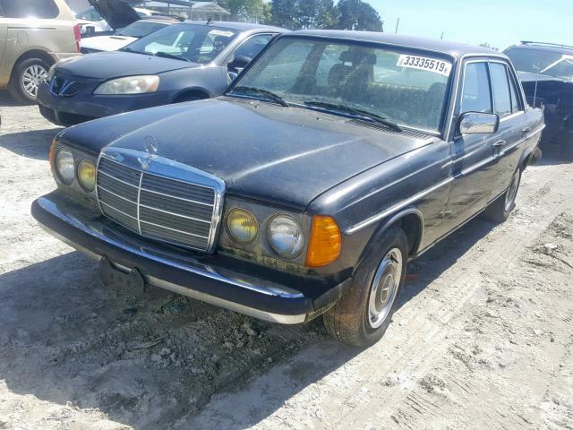 WDBAB23A7DB362141 - 1983 MERCEDES-BENZ 240 D BLACK photo 2