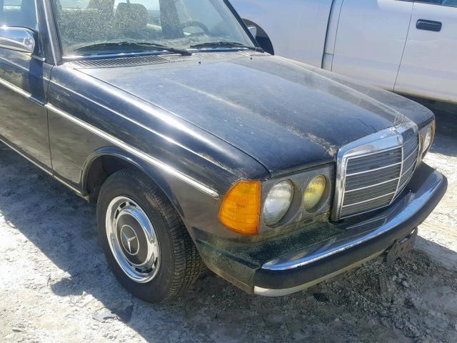 WDBAB23A7DB362141 - 1983 MERCEDES-BENZ 240 D BLACK photo 9