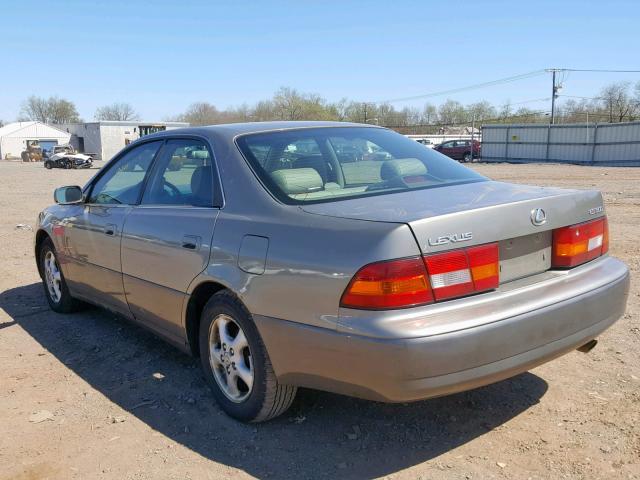 JT8BF28G5W0131761 - 1998 LEXUS ES 300 BEIGE photo 3