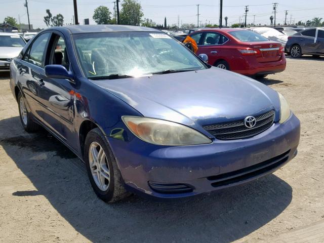 JTDBE32K530186438 - 2003 TOYOTA CAMRY LE BLUE photo 1