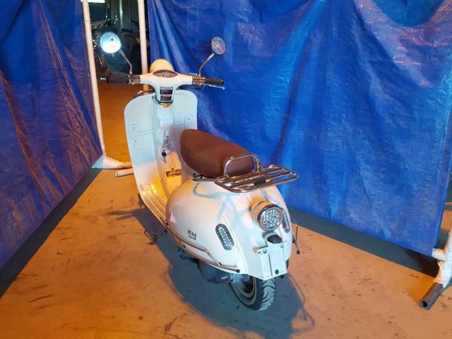 L5YTCKPA1G1140926 - 2016 TAIO SCOOTER WHITE photo 3