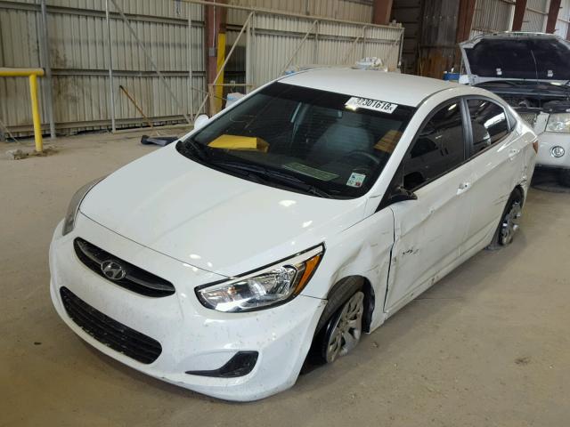 KMHCT4AE7GU140387 - 2016 HYUNDAI ACCENT SE WHITE photo 2