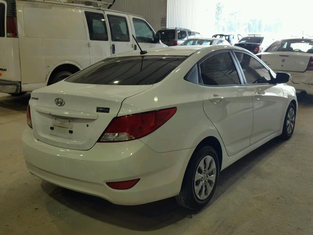 KMHCT4AE7GU140387 - 2016 HYUNDAI ACCENT SE WHITE photo 4