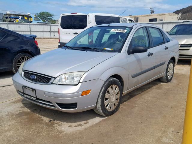 1FAFP34N36W108489 - 2006 FORD FOCUS ZX4 GRAY photo 2