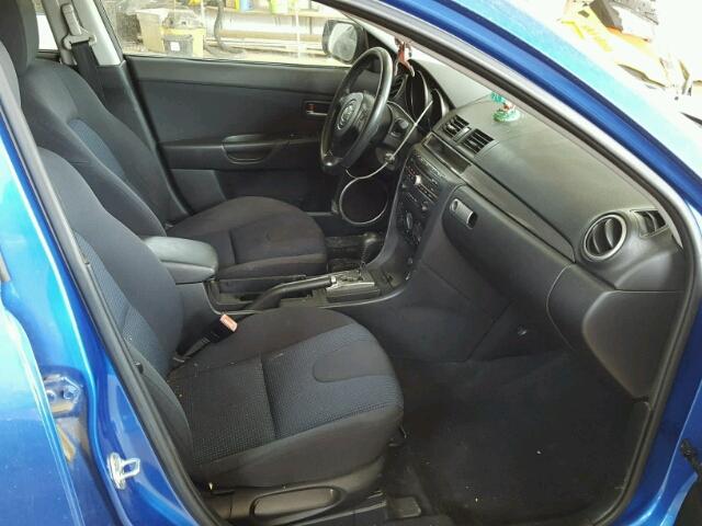 JM1BK143641172272 - 2004 MAZDA 3 HATCHBAC BLUE photo 5