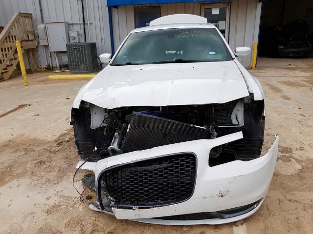 2C3CCABG0HH662886 - 2017 CHRYSLER 300 S  photo 9