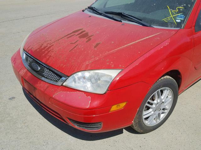 1FAFP34N15W227284 - 2005 FORD FOCUS ZX4 RED photo 9