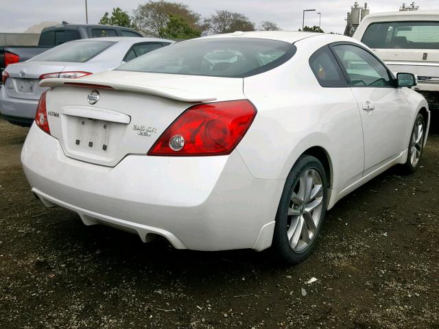 1N4BL2EP6BC143656 - 2011 NISSAN ALTIMA SR WHITE photo 4