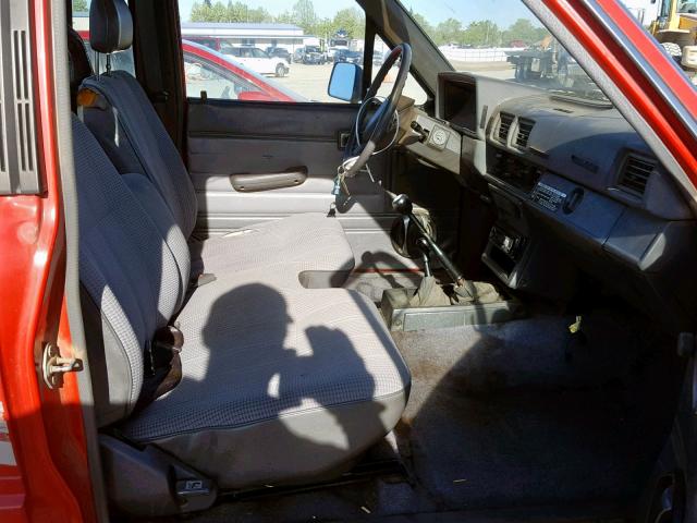 JT4RN67D4H5075626 - 1987 TOYOTA PICKUP XTR RED photo 5