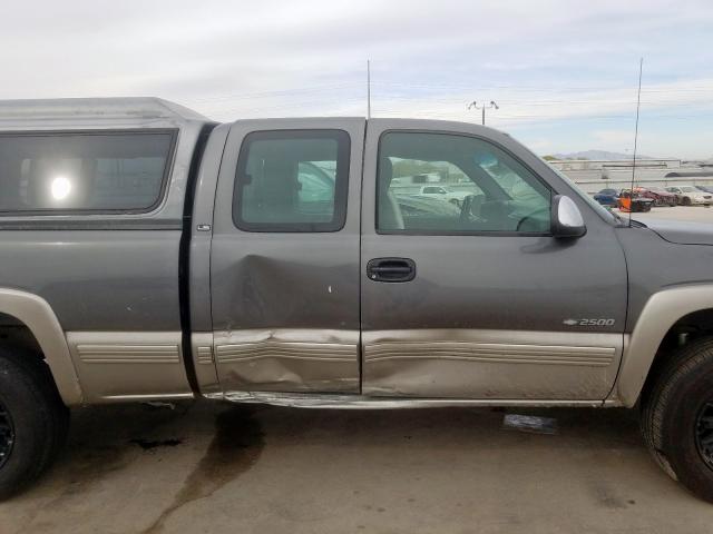 1GCGK29U2YE114879 - 2000 CHEVROLET SILVERADO K2500  photo 9