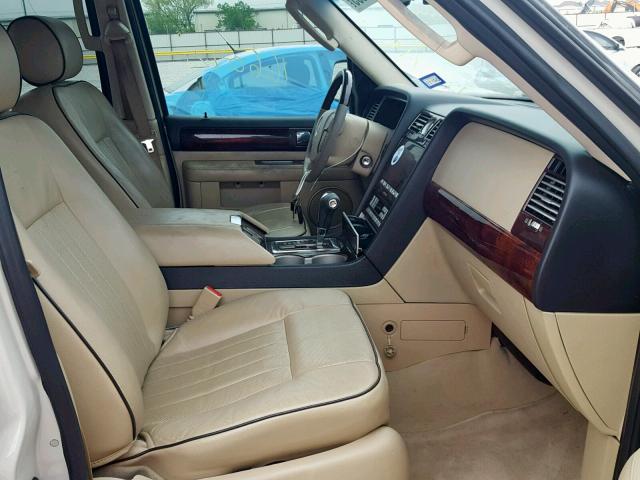 5LMFU27596LJ19581 - 2006 LINCOLN NAVIGATOR Crème photo 5