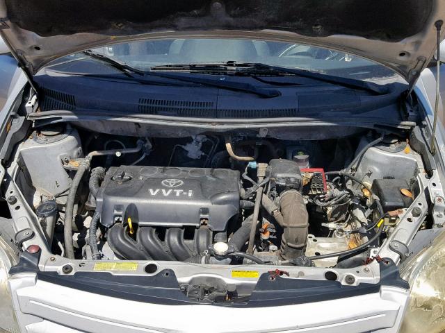 JTKKT624640068496 - 2004 TOYOTA SCION XA SILVER photo 7