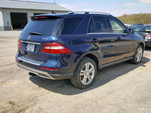 4JGDA5HB8DA249062 - 2013 MERCEDES-BENZ ML 350 4MA BLUE photo 4