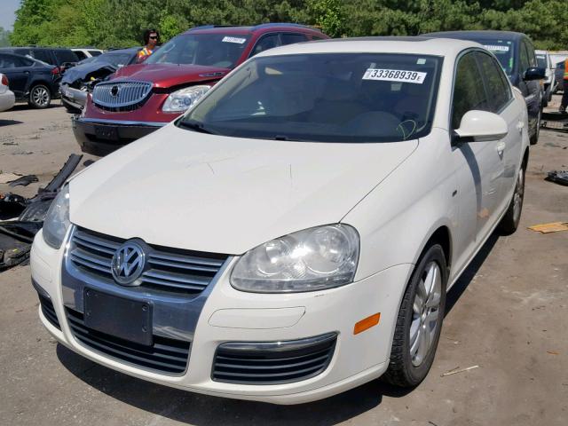 3VWEG71K37M059834 - 2007 VOLKSWAGEN JETTA WOLF WHITE photo 2