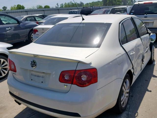 3VWEG71K37M059834 - 2007 VOLKSWAGEN JETTA WOLF WHITE photo 4