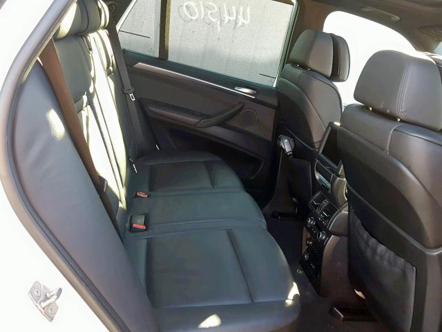 5UXZV8C51CL425727 - 2012 BMW X5 XDRIVE5 WHITE photo 6