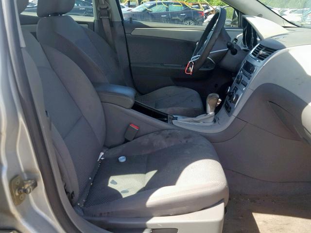 1G1ZC5EU3CF258076 - 2012 CHEVROLET MALIBU 1LT 银色 照片 5