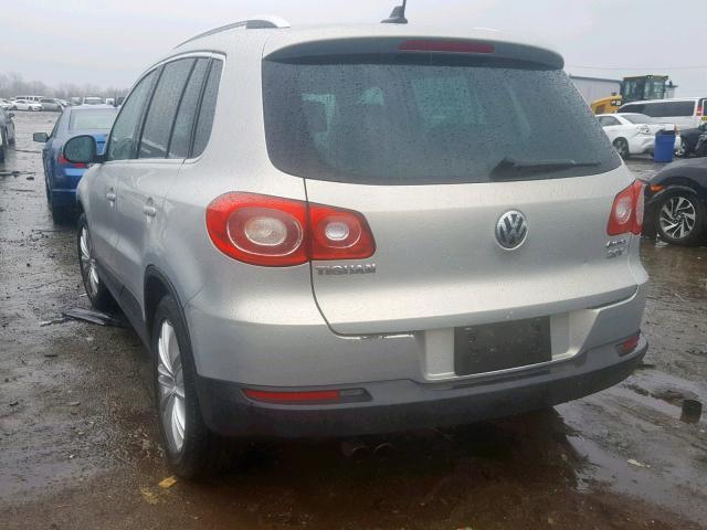 WVGBV75N69W501603 - 2009 VOLKSWAGEN TIGUAN SE SILVER photo 3