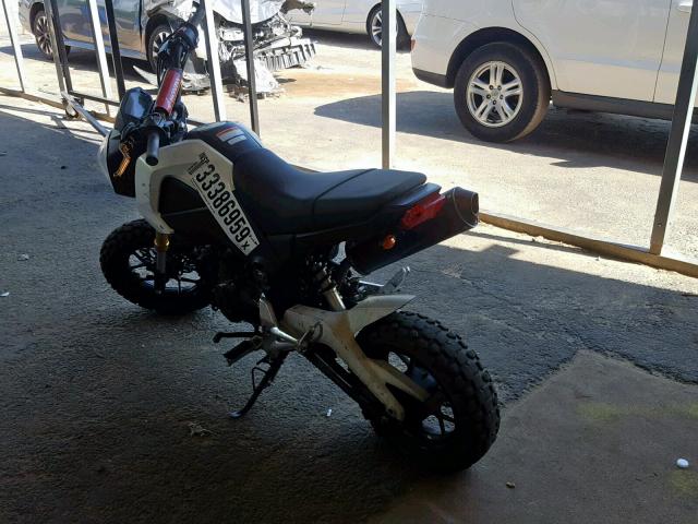 MLHJC6110F5108066 - 2015 HONDA GROM 125 WHITE photo 3