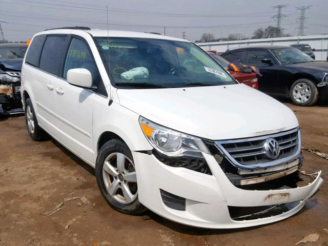 2V4RW3DG1BR670847 - 2011 VOLKSWAGEN ROUTAN SE WHITE photo 1