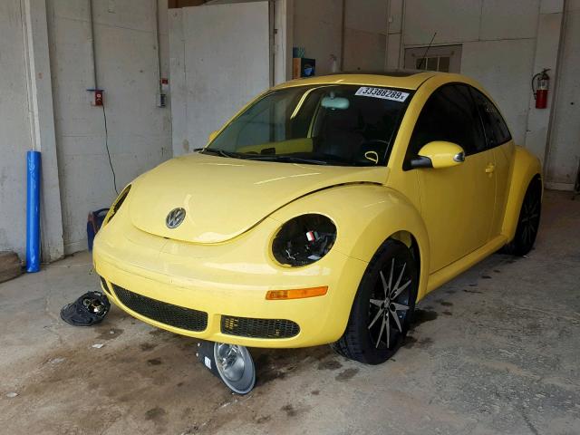 3VWRW31CX9M501257 - 2009 VOLKSWAGEN NEW BEETLE Gelb Foto 2