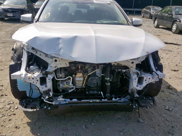 19UUB2F76JA005860 - 2018 ACURA TLX ADVANC WHITE photo 9