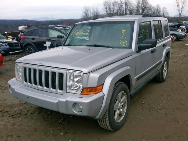 1J8HG48N26C173346 - 2006 JEEP COMMANDER SILVER photo 2