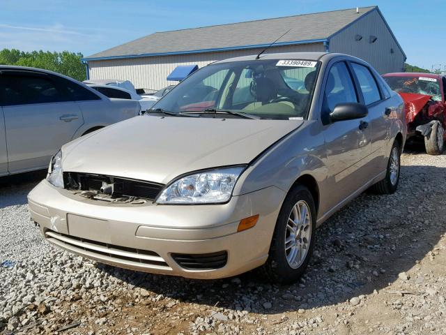 1FAFP34N67W331109 - 2007 FORD FOCUS ZX4 GOLD photo 2