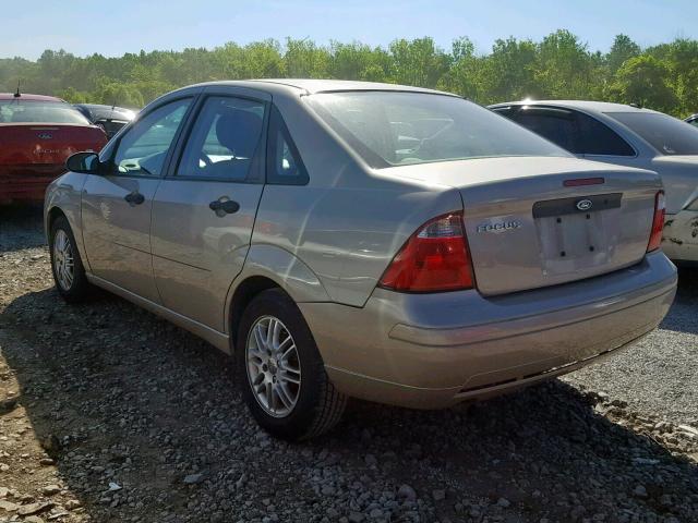 1FAFP34N67W331109 - 2007 FORD FOCUS ZX4 GOLD photo 3