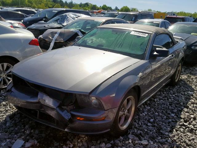 1ZVHT85H165154569 - 2006 FORD MUSTANG GT SILVER photo 2