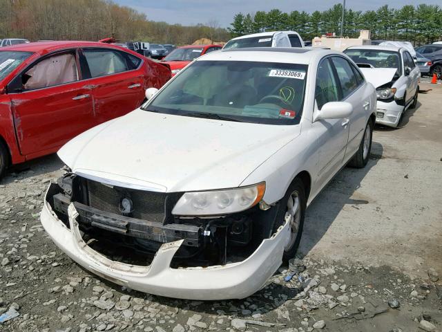 KMHFC46F96A137019 - 2006 HYUNDAI AZERA SE WHITE photo 2