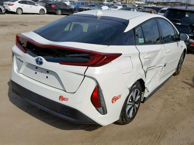 JTDKARFP7H3004233 - 2017 TOYOTA PRIUS PRIM თეთრი ფოტო 4