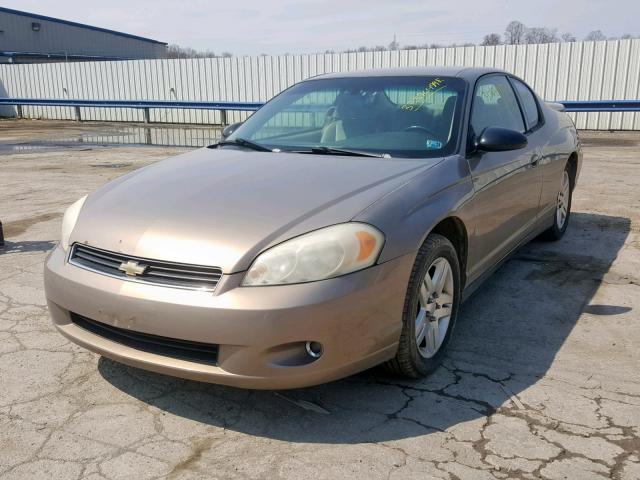 2G1WK151X69284921 - 2006 CHEVROLET MONTE CARL 棕色 照片 2