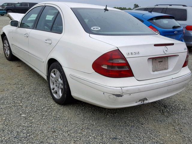 WDBUF26J85A671900 - 2005 MERCEDES-BENZ E 320 CDI WHITE photo 3