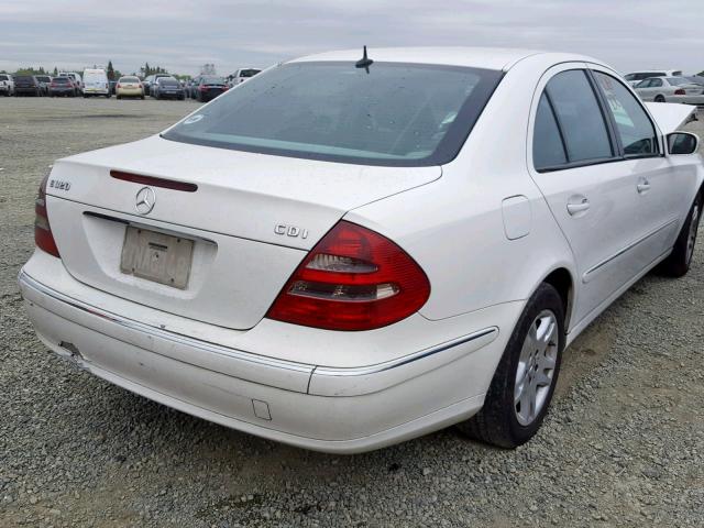 WDBUF26J85A671900 - 2005 MERCEDES-BENZ E 320 CDI WHITE photo 4