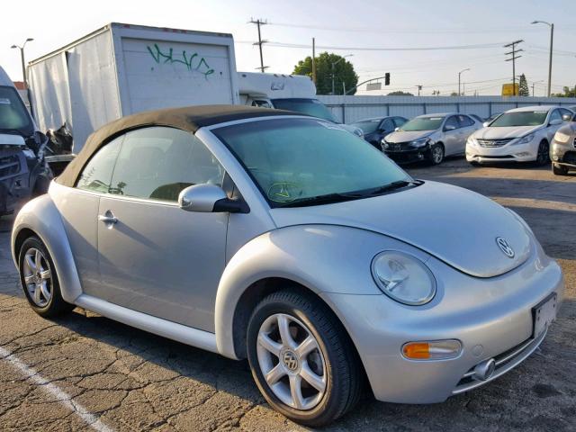 3VWCD21YX4M301828 - 2004 VOLKSWAGEN NEW BEETLE Silber Foto 1