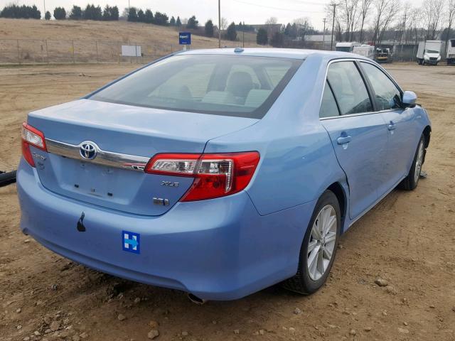 4T1BD1FK8DU082288 - 2013 TOYOTA CAMRY HYBR BLUE photo 4