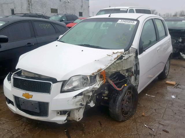 KL1TD6DE7BB131760 - 2011 CHEVROLET AVEO LS WHITE photo 2