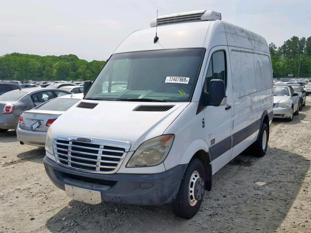 WDYPF3CC5A5484857 - 2010 FREIGHTLINER SPRINTER 3 WHITE photo 2