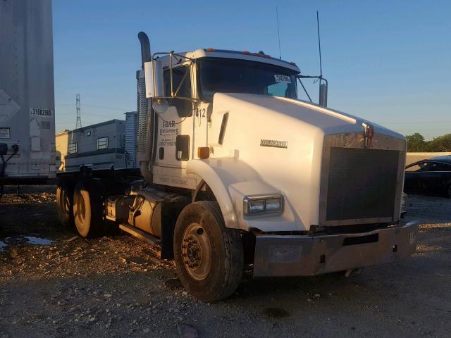 2XKDD49XX6M153885 - 2006 KENWORTH CONSTRUCTI WHITE photo 1