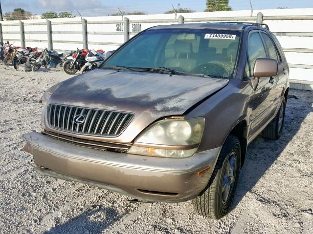 JT6HF10U8X0027930 - 1999 LEXUS RX 300 BEIGE photo 2