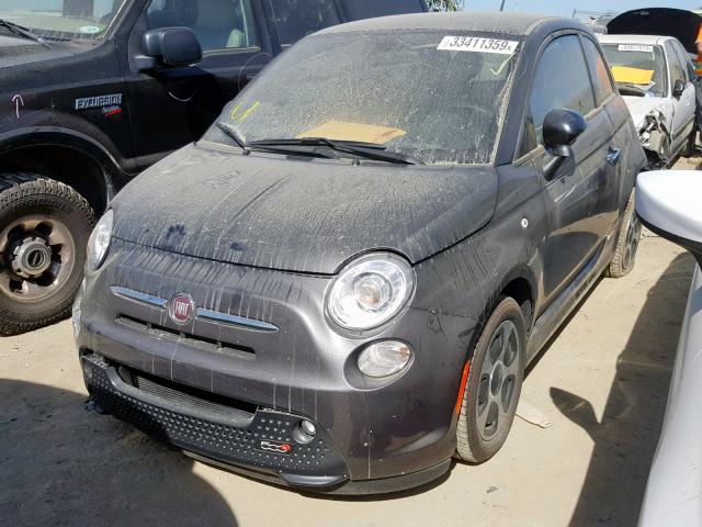 3C3CFFGE6JT471644 - 2018 FIAT 500 ELECTR GRAY photo 2