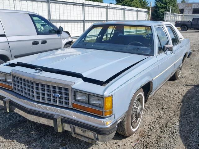 2FABP74F4HX197141 - 1987 FORD CROWN VICT BLUE photo 2