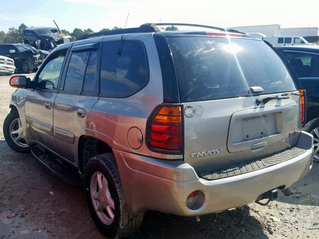 1GKDT13SX22491586 - 2002 GMC ENVOY TAN photo 3