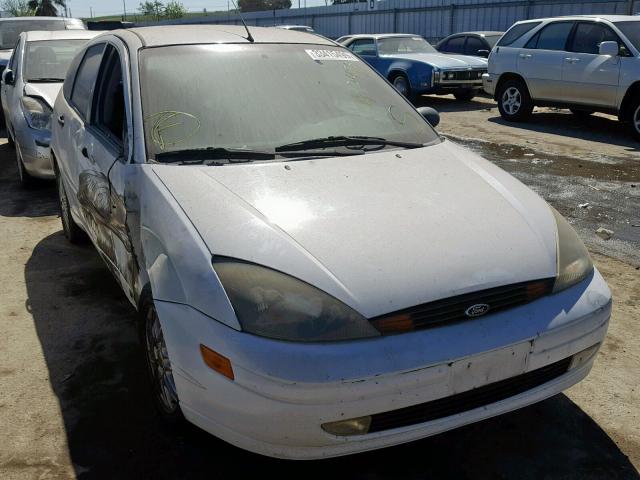 3FAFP37Z04R128634 - 2004 FORD FOCUS ZX5 WHITE photo 1