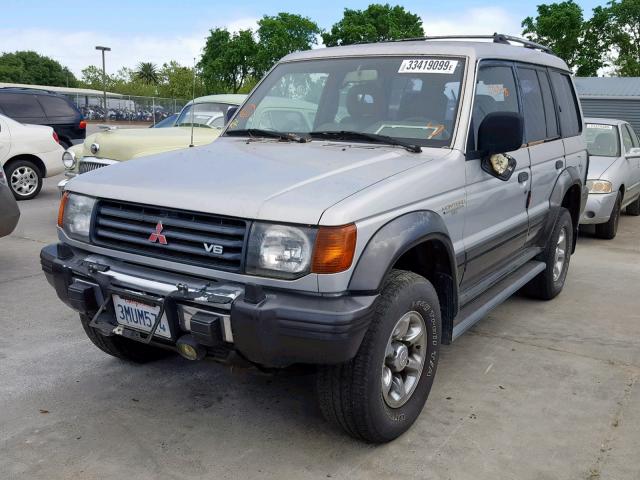 JA4MR51M5SJ024470 - 1995 MITSUBISHI MONTERO SR SILVER photo 2