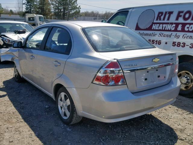 KL1TD56E59B631465 - 2009 CHEVROLET AVEO LS SILVER photo 3