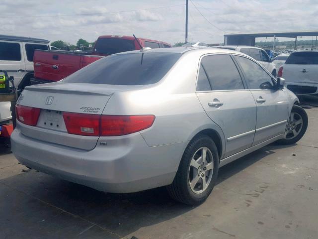 JHMCN36405C018223 - 2005 HONDA ACCORD HYB SILVER photo 4