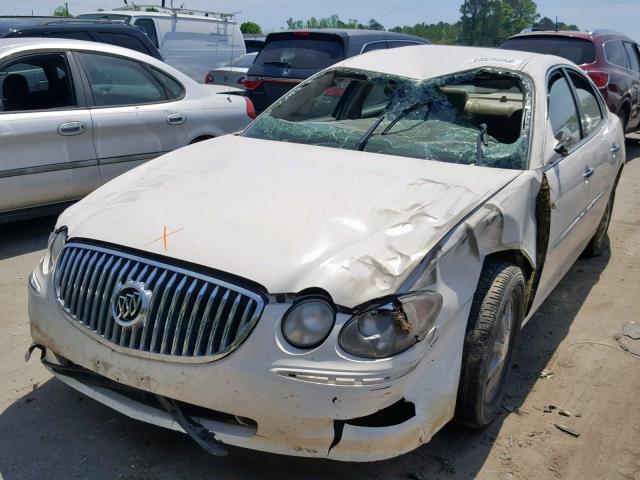 2G4WD582481215541 - 2008 BUICK LACROSSE C WHITE photo 2