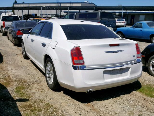 2C3CCAAG8EH377477 - 2014 CHRYSLER 300 WHITE photo 3